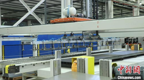 山東青島 高端家電智能制造車間生產忙